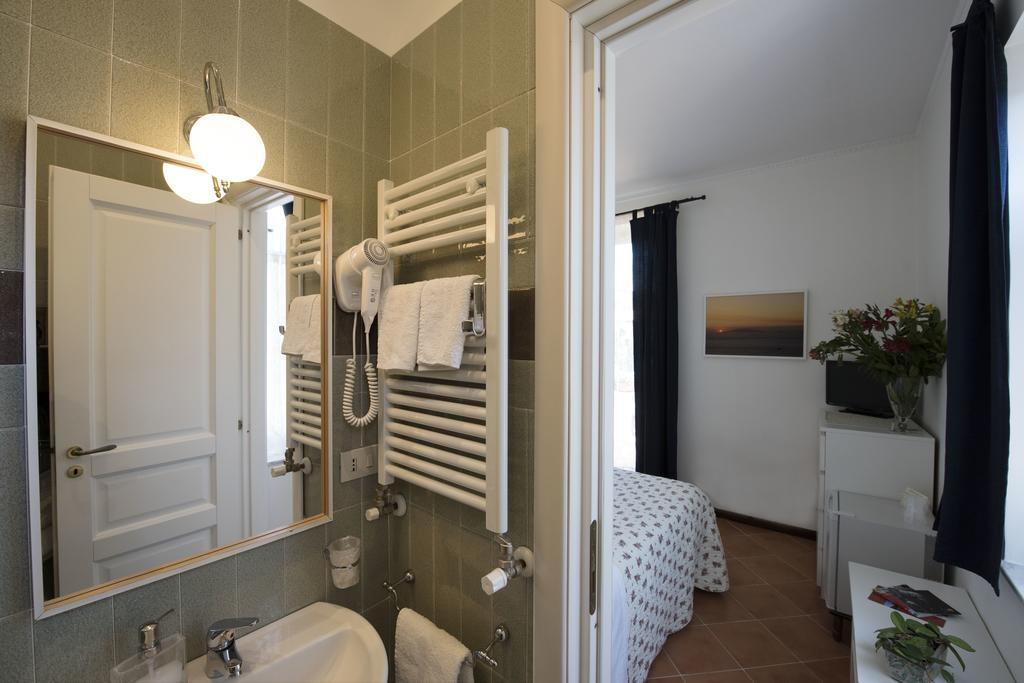 Terrazza Duomo Bed & Breakfast Napoli Ngoại thất bức ảnh