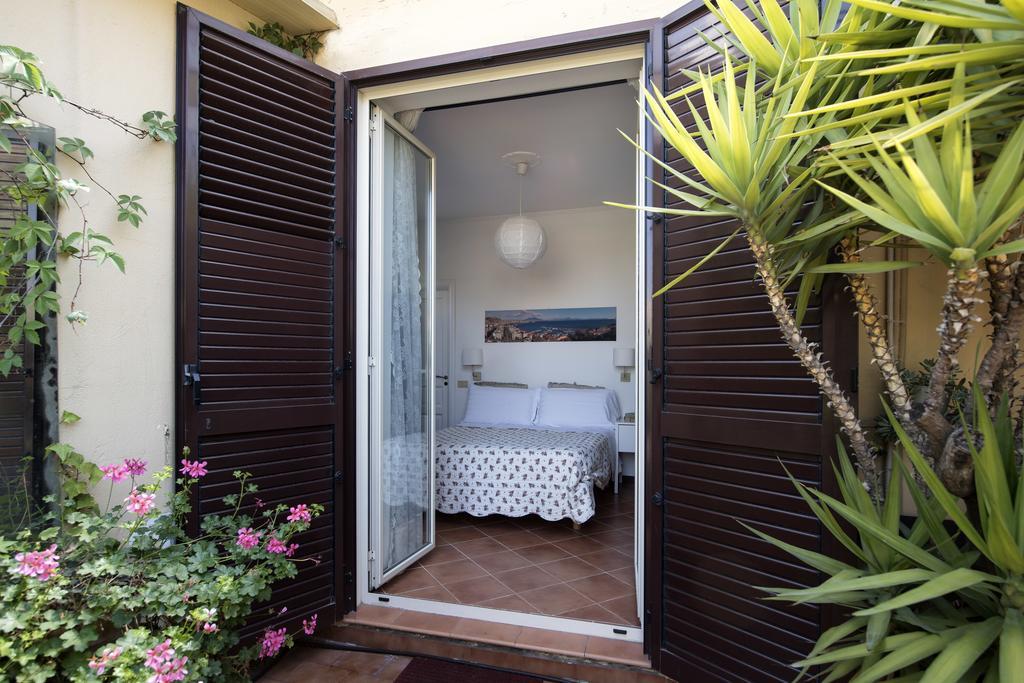 Terrazza Duomo Bed & Breakfast Napoli Ngoại thất bức ảnh